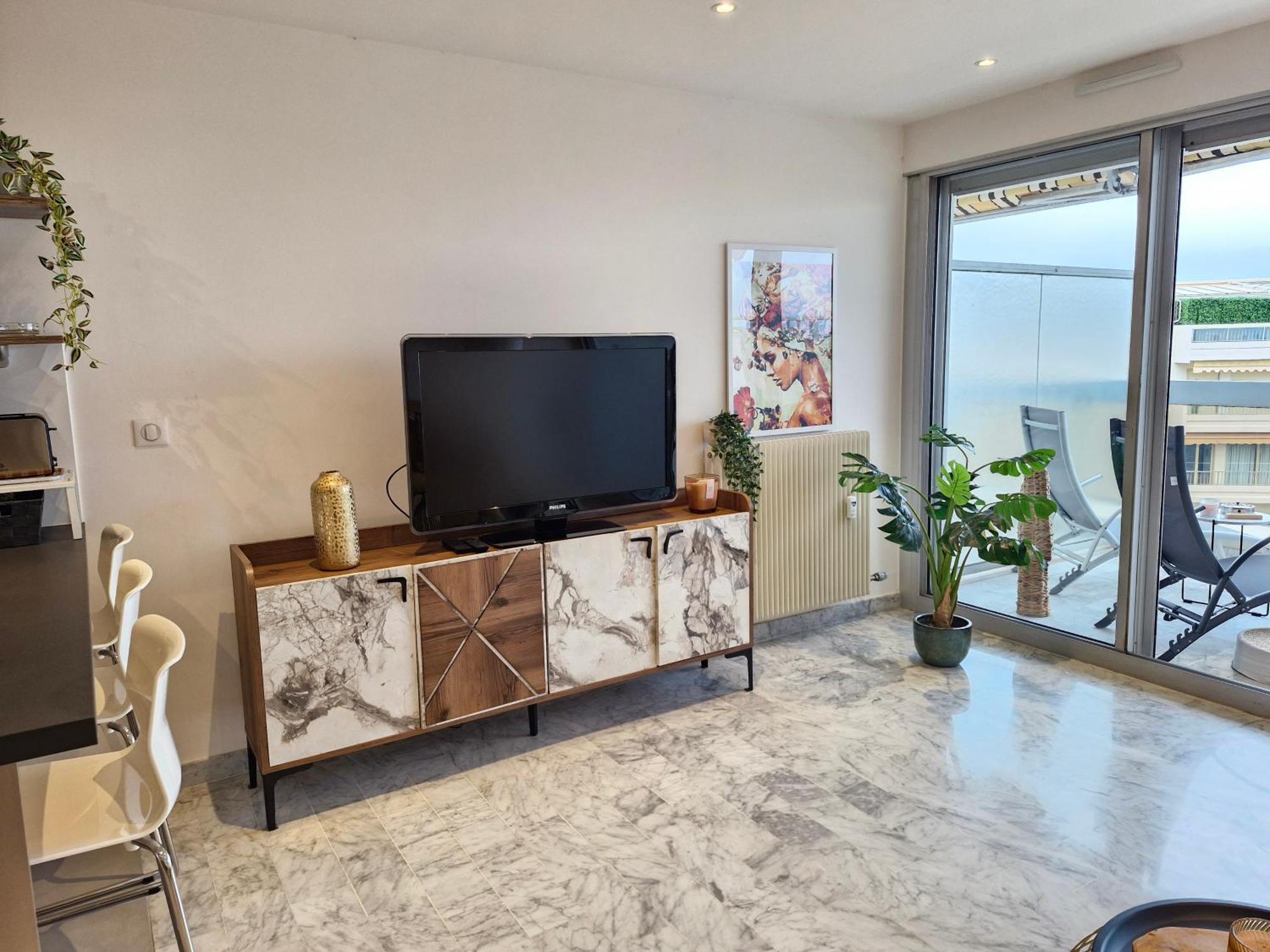 Sunny And Cosy Sea View Studio Antibes Exteriér fotografie